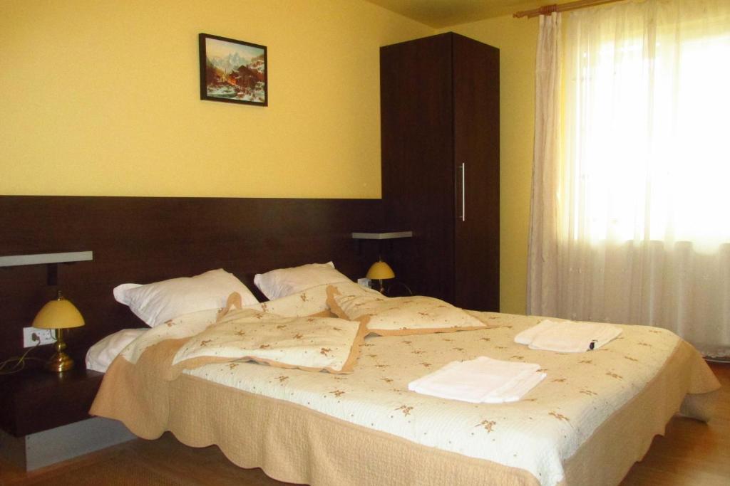 Hotel Casa Enescu Bran  Pokoj fotografie